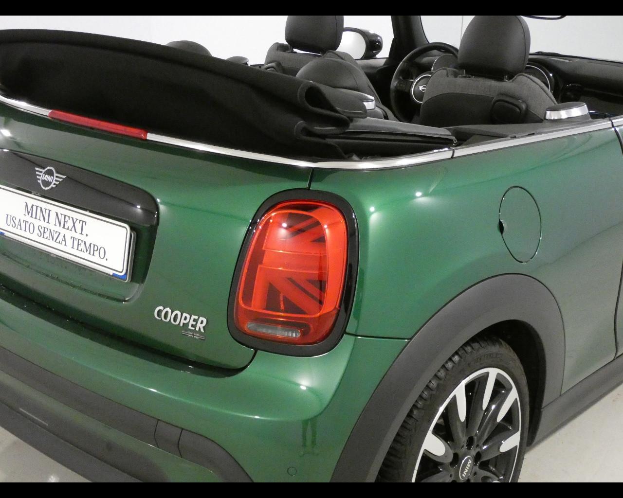 MINI Mini Cbr. (F57) - Mini 1.5 Cooper Classic Cabrio