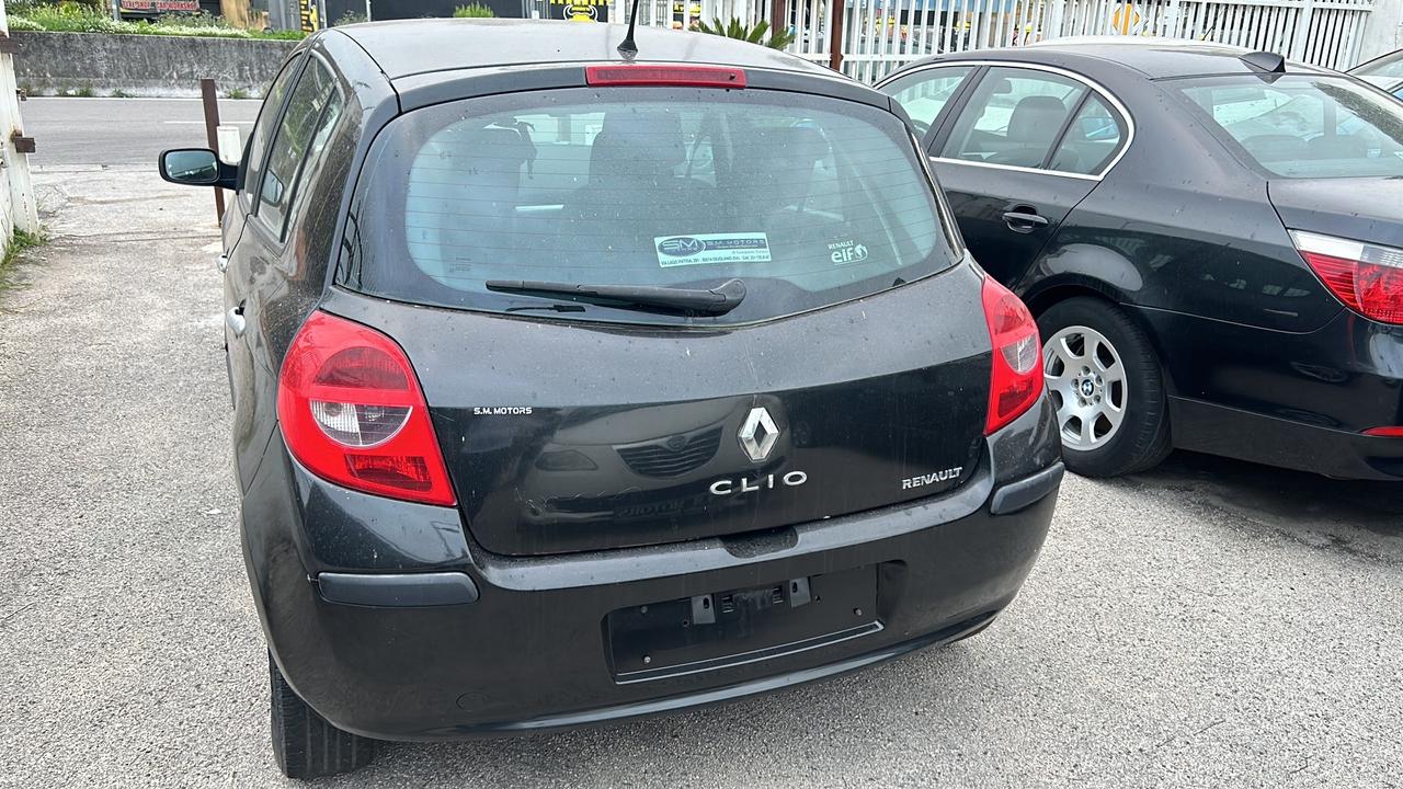 Renault Clio 1.5 dCi 85CV 5 porte Dynamique AUTOMATICA