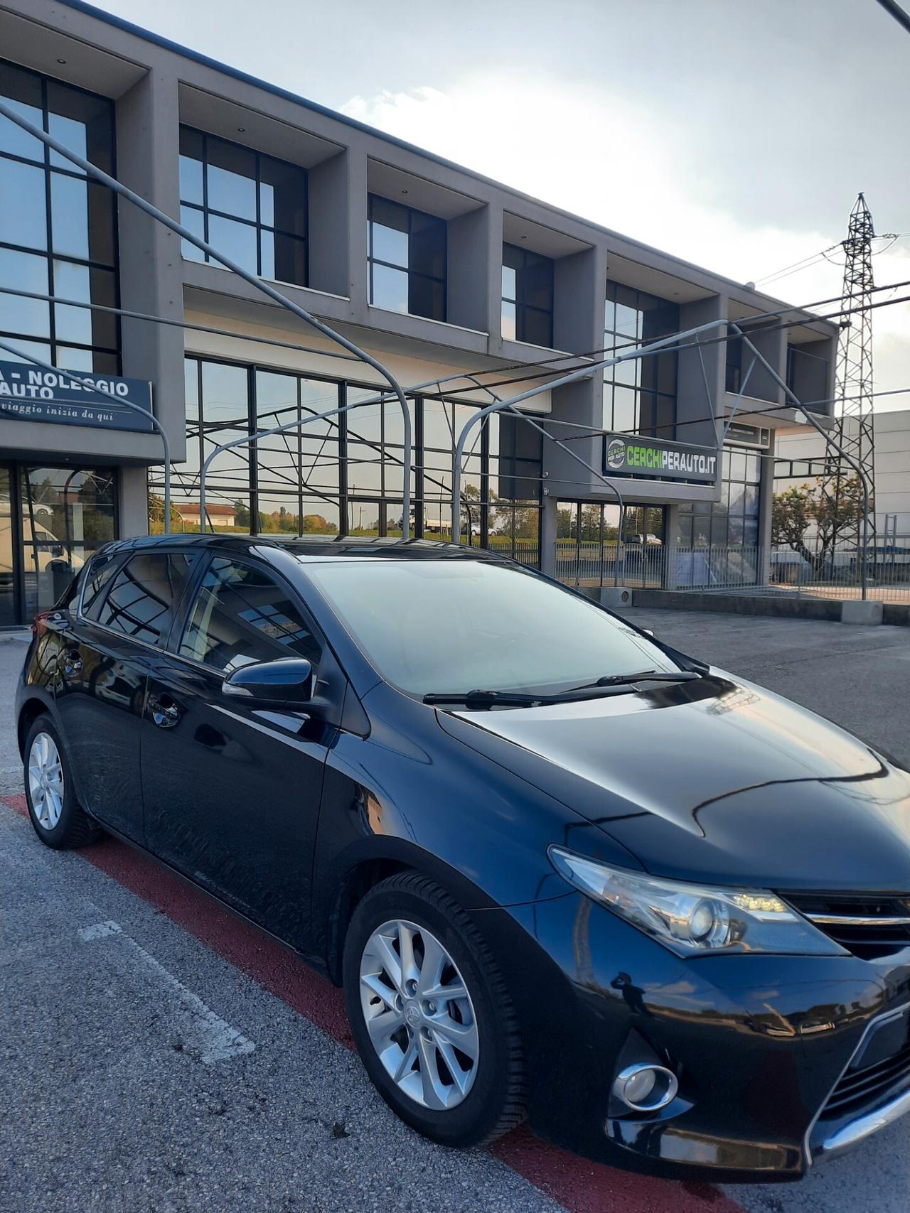 Toyota Auris 1.4 D-4D Active Ok Neopatentati