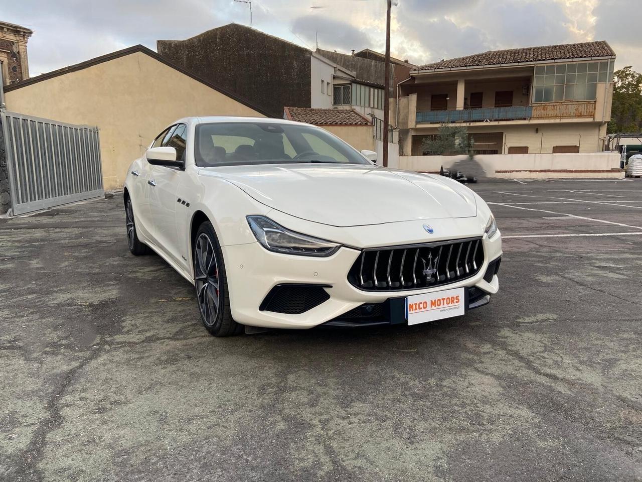 Maserati Ghibli V6 Diesel Gransport