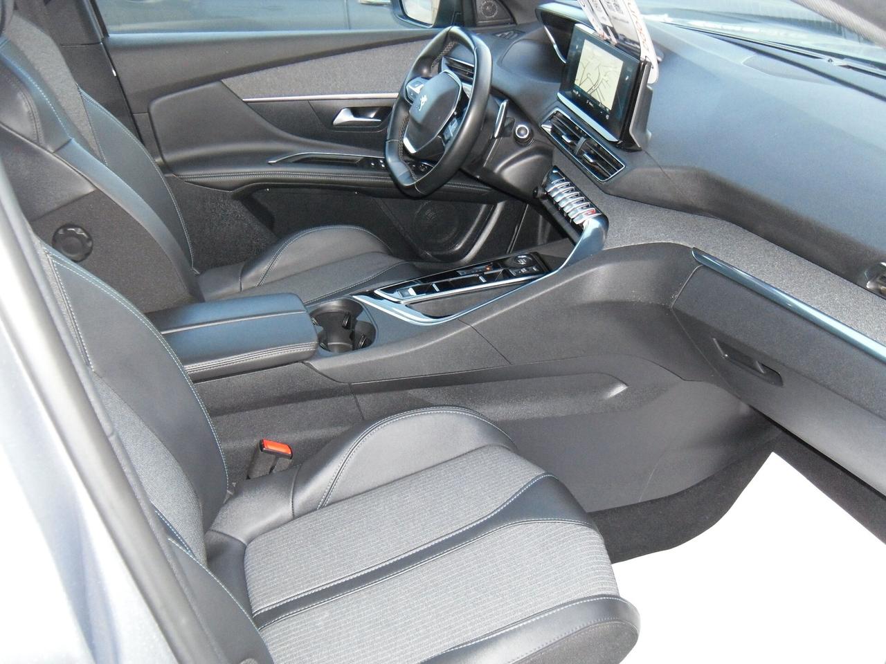 Peugeot 3008 1.5 BlueHDi 130 S&S EAT8 Allure Pack