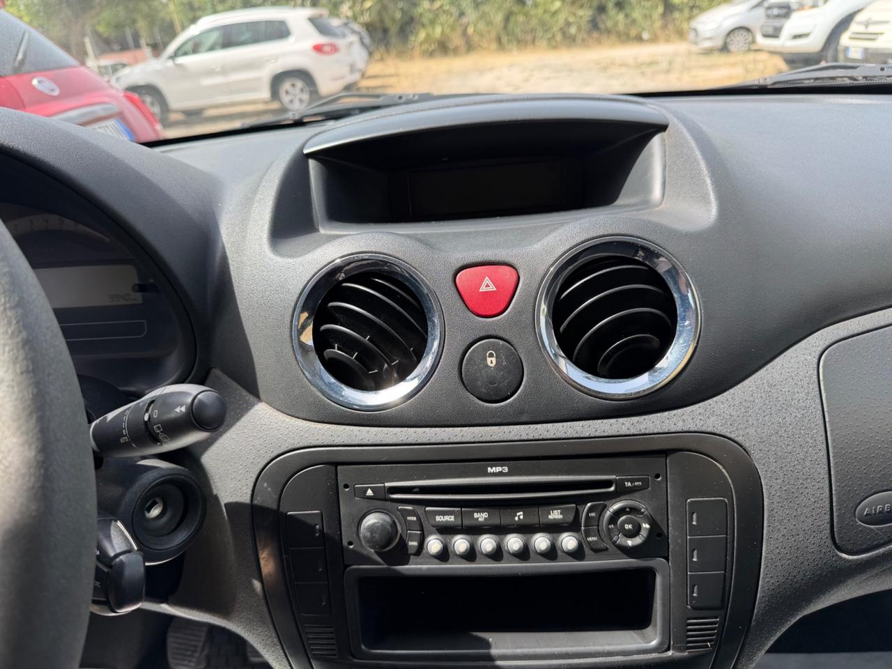 Citroen C3 1.1 airdream Gold by Pinko