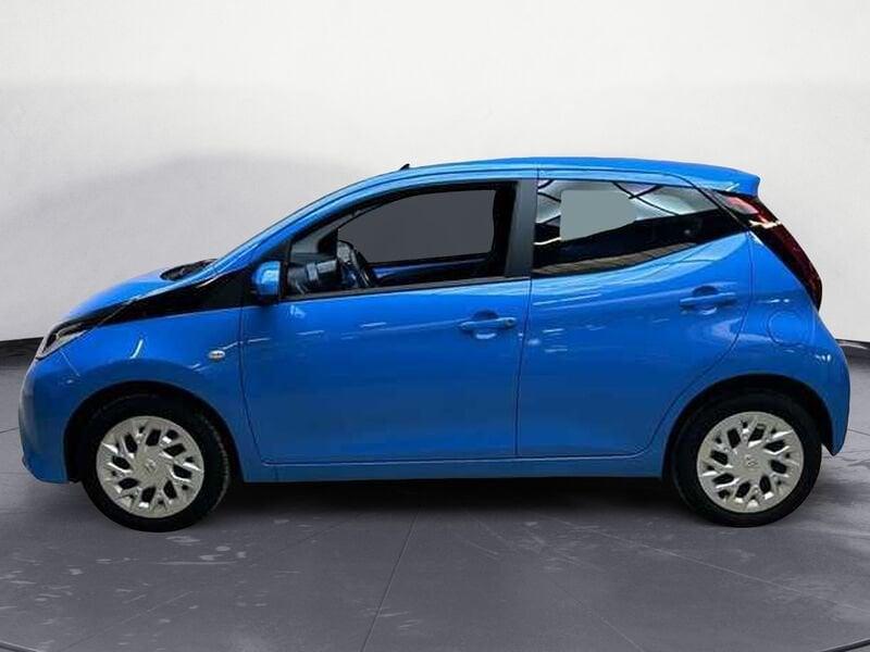 Toyota Aygo 1.0 x-cool 72 CV