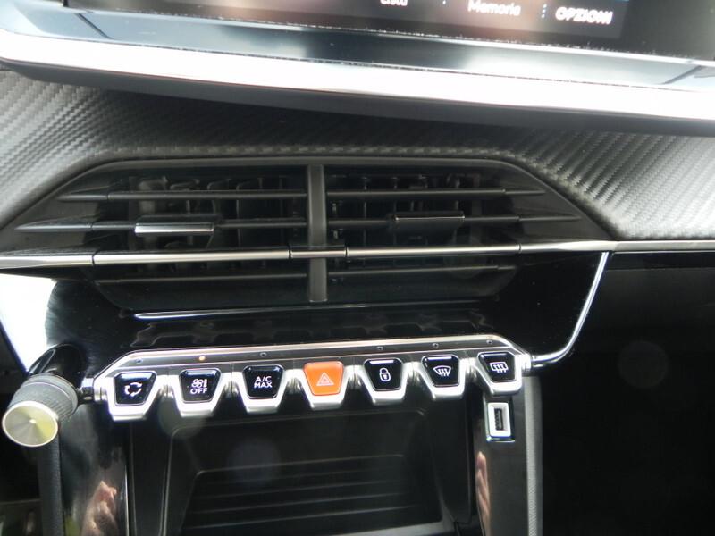 Peugeot 2008 BlueHDi 110 S&S Active Pack