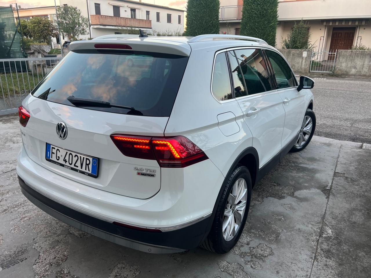 Volkswagen Tiguan 2.0 TDI DSG 4MOTION FULL OPT