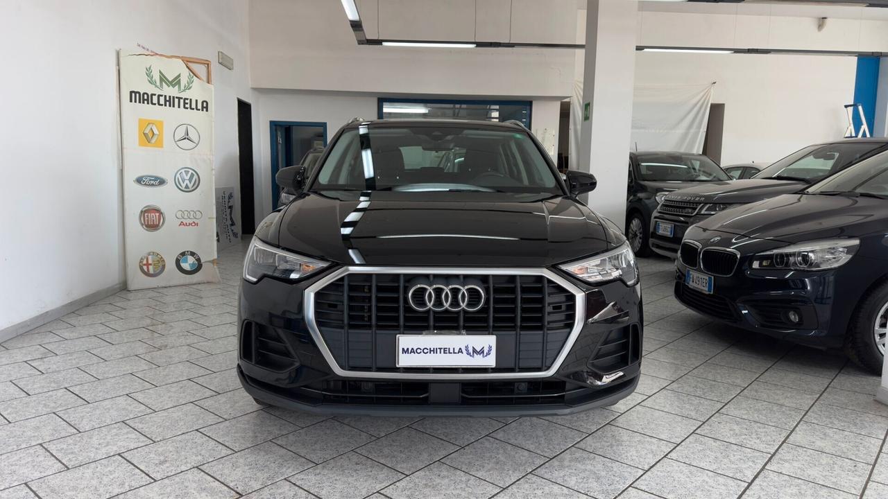 Audi Q3 35 TDI S tronic Business