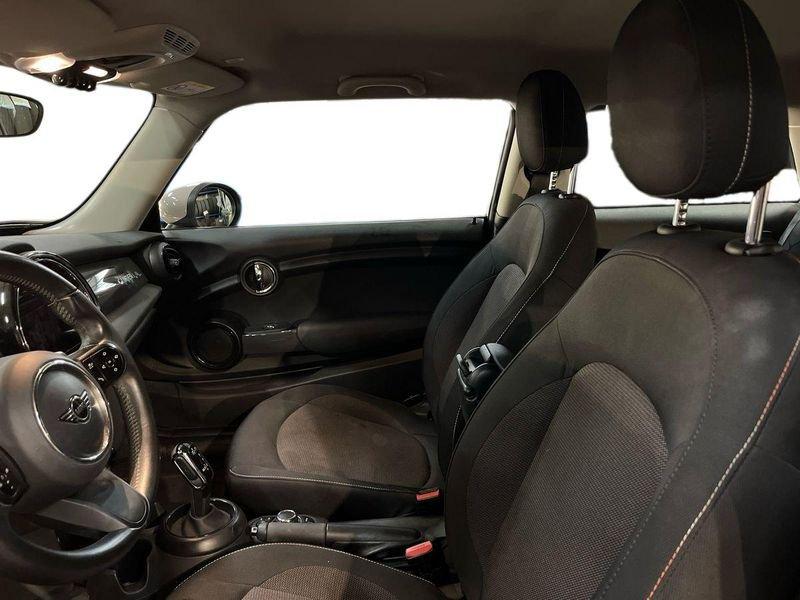 MINI Mini 3 porte Mini IV F56 2021 3p Mini 3p 1.5 One Camden 102cv auto