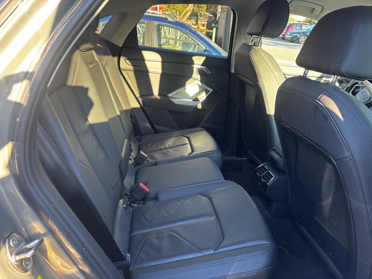 Audi Q3 SPB 35 TDI S line edition