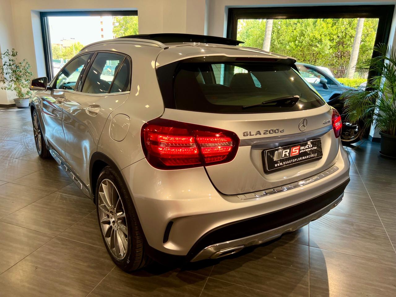 Mercedes-benz GLA 200d Auto 4Matic Premium TETTO