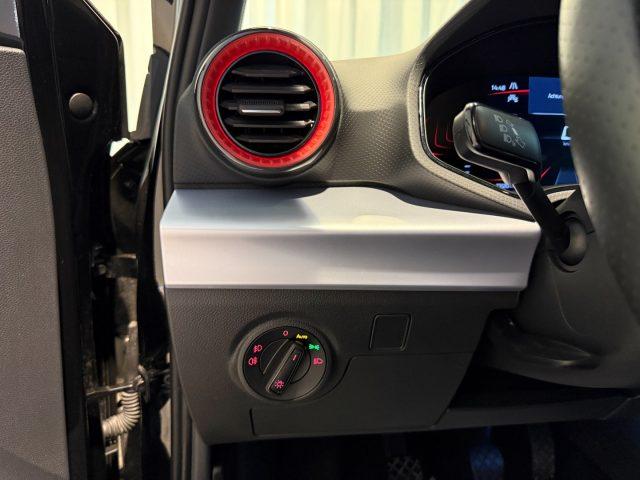 SEAT Arona 1.0 TSI FR ACC LED App Connect Bluetooth