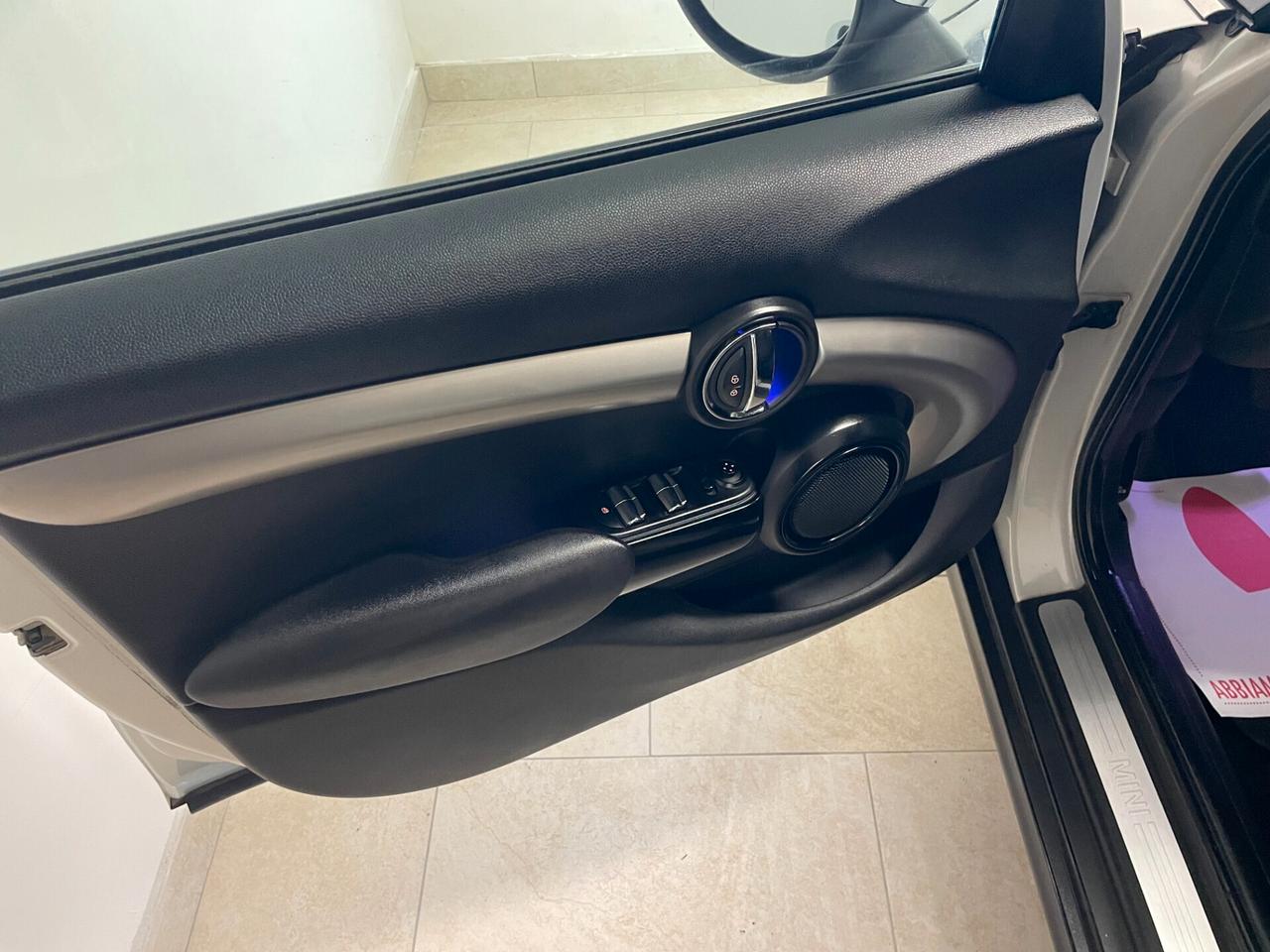 Mini Cooper D 1.5 116 CV 5p Business XL FULL , LED, NEOPATENTATI