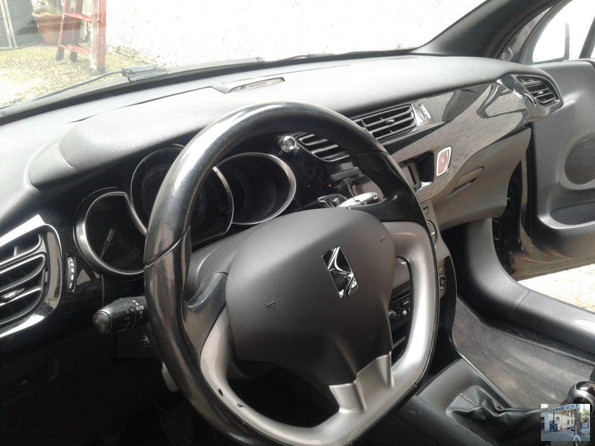 CITROEN - DS3 - 1.4 VTi 95 Just Black