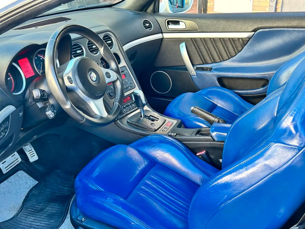 Alfa Romeo Spider 2.4 JTDm 200CV Q-Tronic
