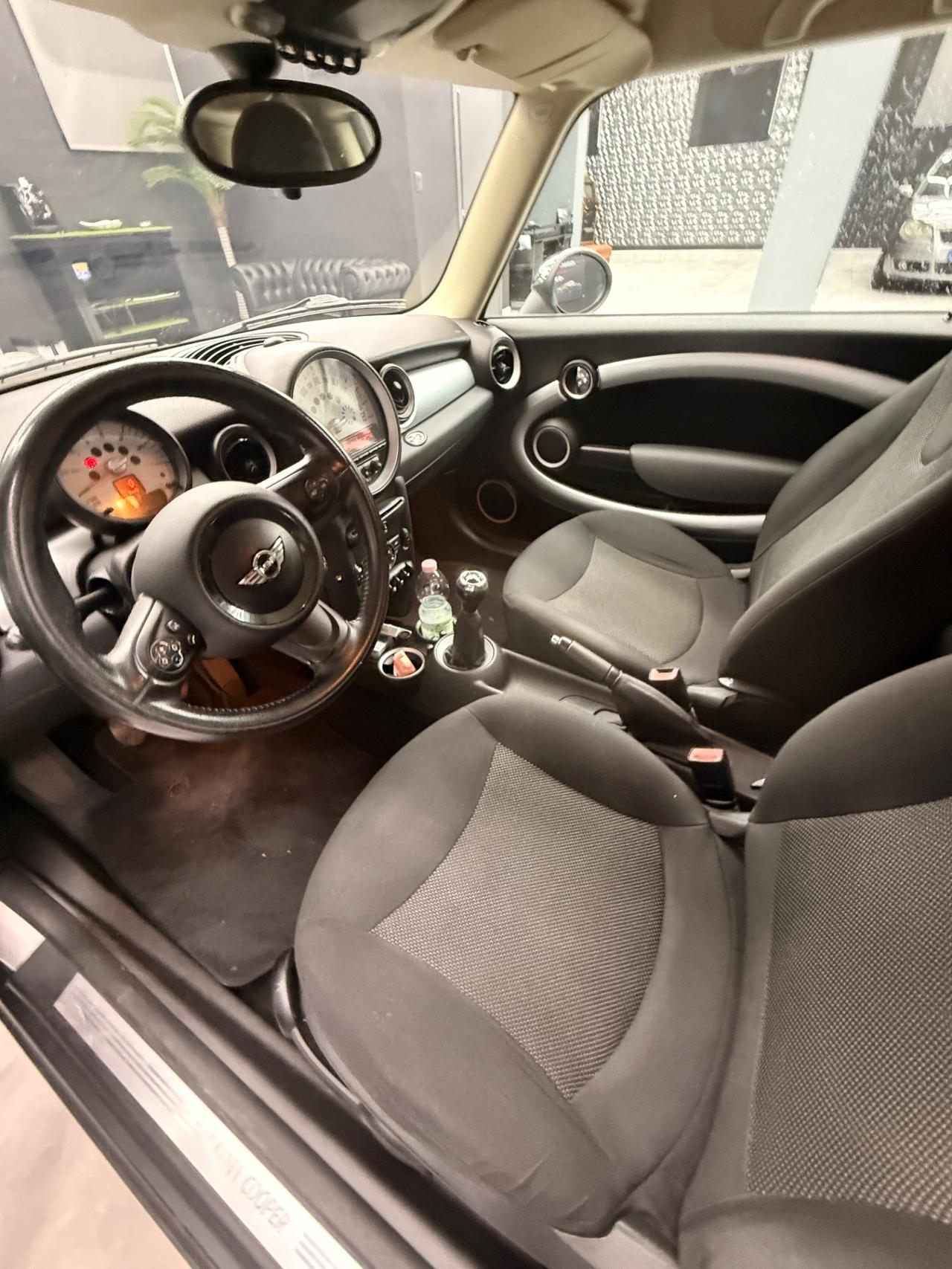 Mini 1.6 16V One D