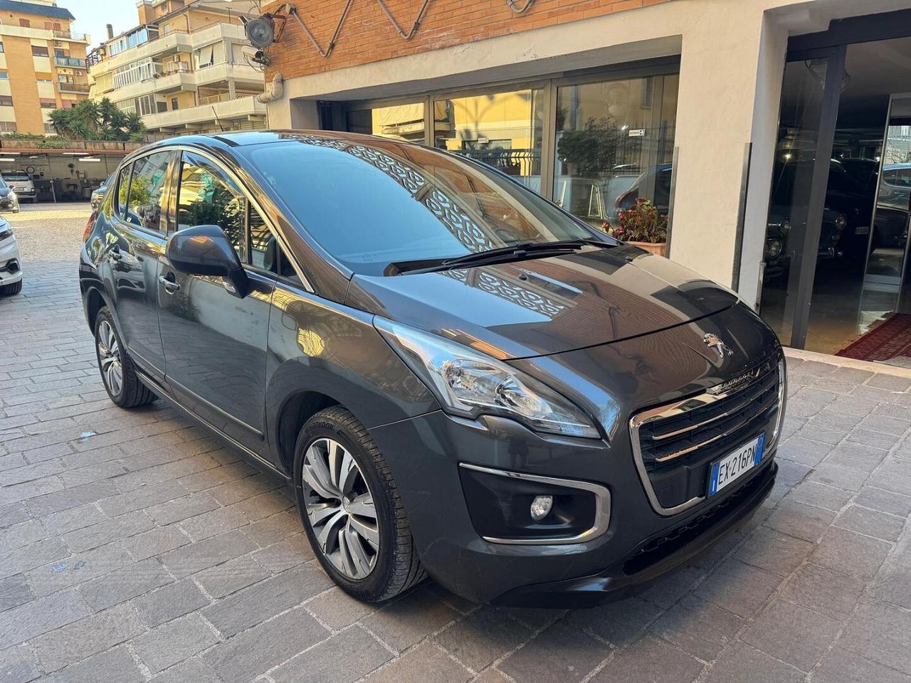 PEUGEOT 3008 1.6 HDi 115CV Business