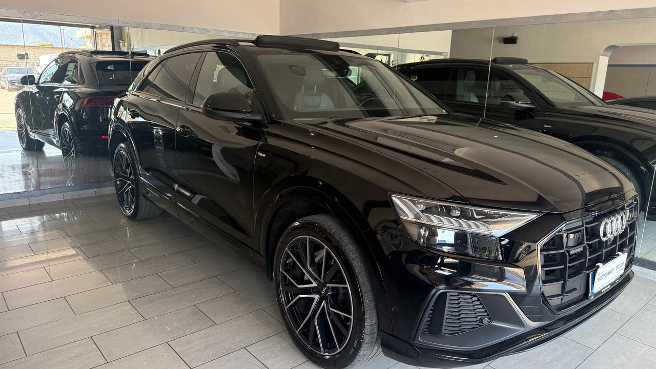 AUDI Q8 TDI 231 CV TETTO APRIBILE UFF ITALIA