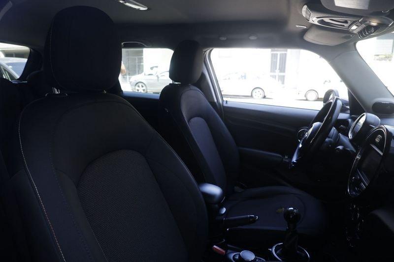 MINI Mini 5 porte MINI Mini 5 porte Mini 1.5 Cooper D Business XL 5 porte Unicoproprietario