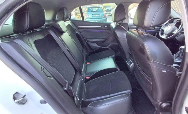 RENAULT Megane Mégane dCi 8V 110 CV EDC Energy Bose