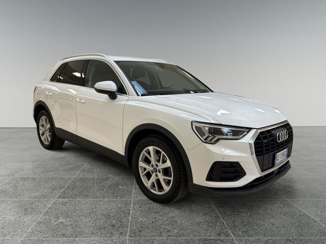 AUDI Q3 35 TDI quattro S tronic Business