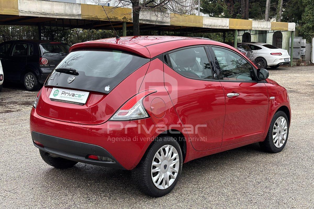 LANCIA Ypsilon 1.2 69 CV 5 porte GPL Ecochic Gold