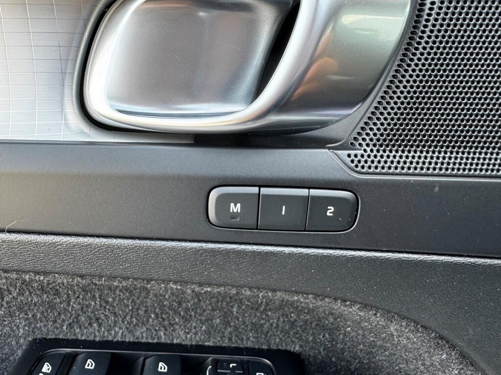 Volvo XC40 T5 Recharge Plug-in Hybrid Inscription Expression