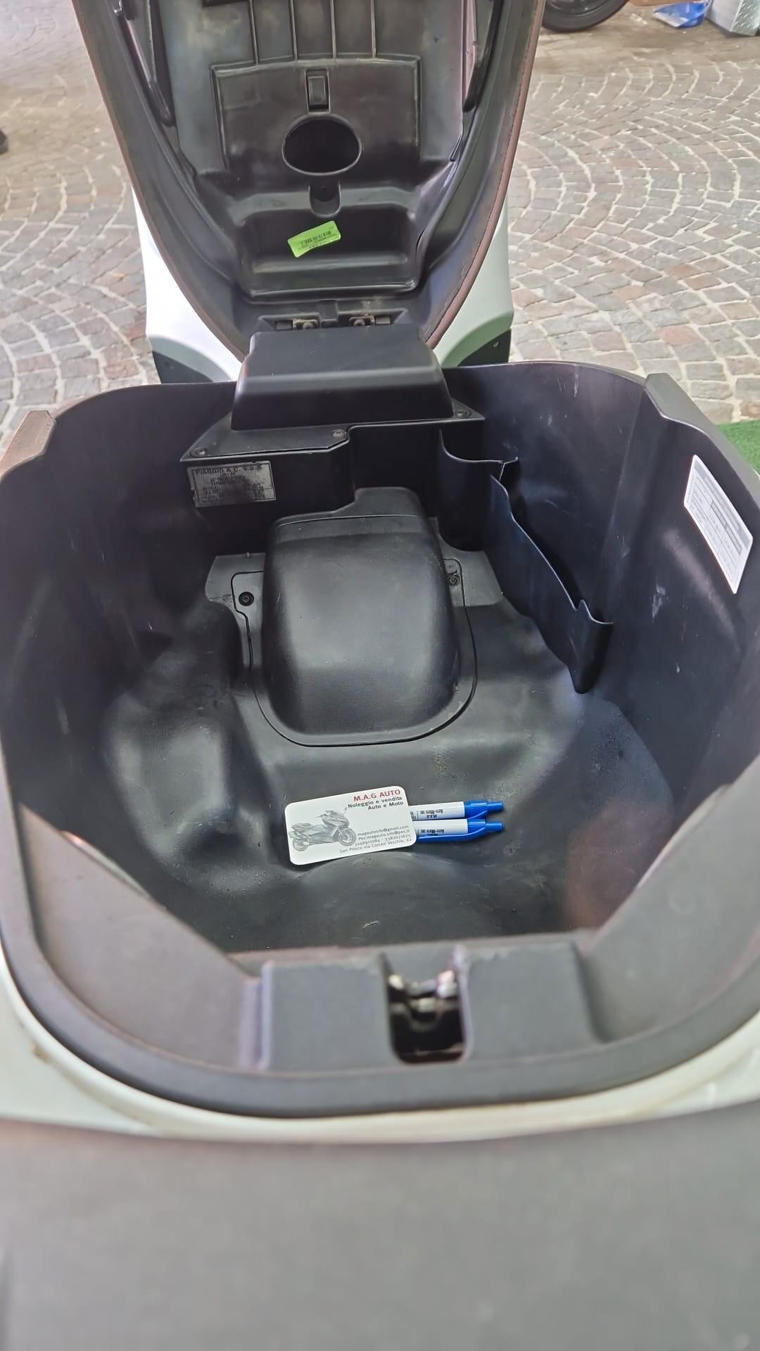 Piaggio Beverly 300