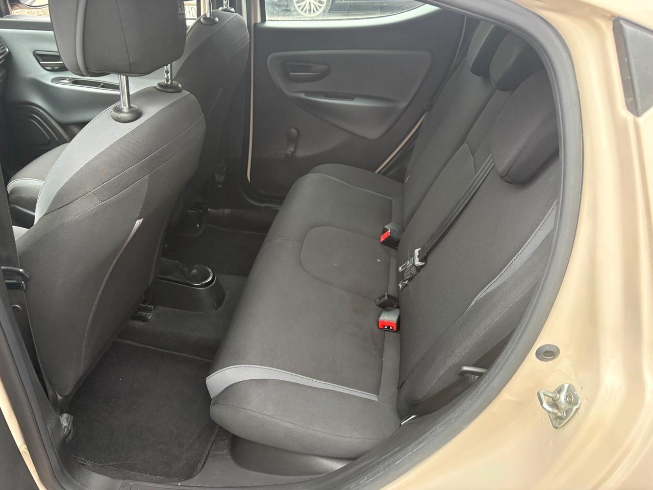 Lancia Ypsilon 1.2 GPL -Unico proprietario