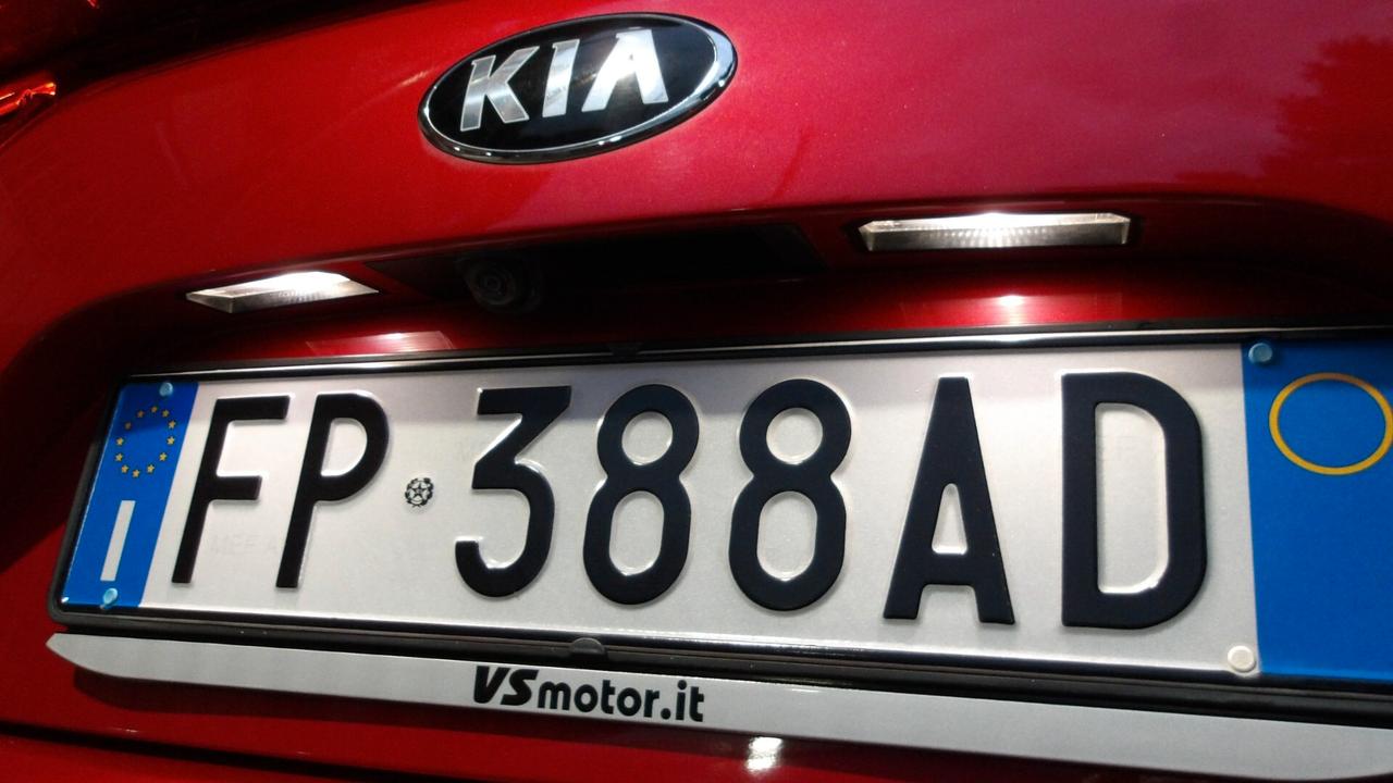 KIA STINGER 2.2 CRDI GT LINE-AUTO-PREZZO PROMO!