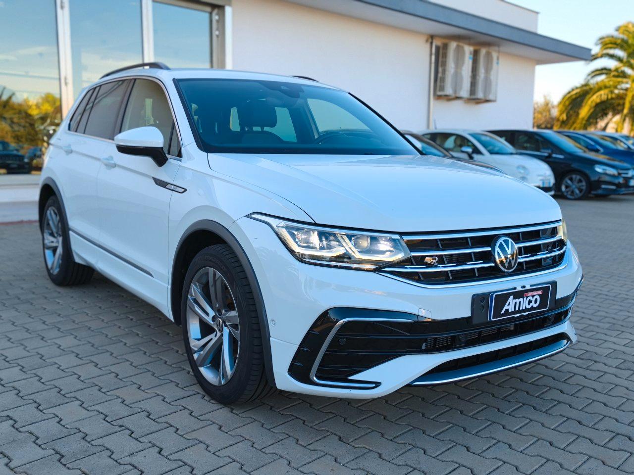 Volkswagen Tiguan 2.0 TDI DSG R-Line Luci Ambient/Retrocamera