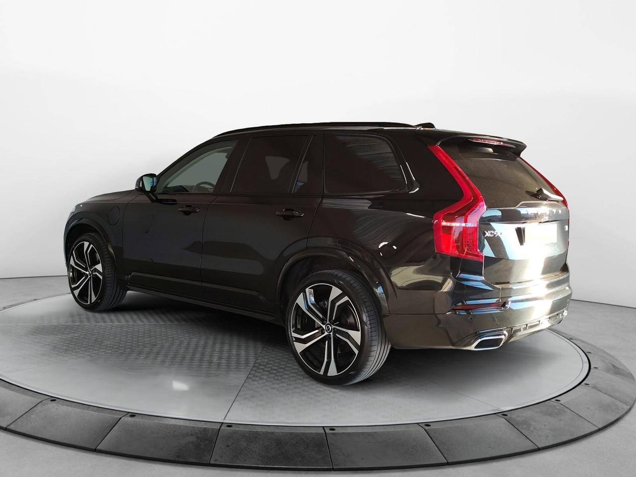 Volvo XC90 2.0 t8 phev R-design awd 303cv 7 Posti