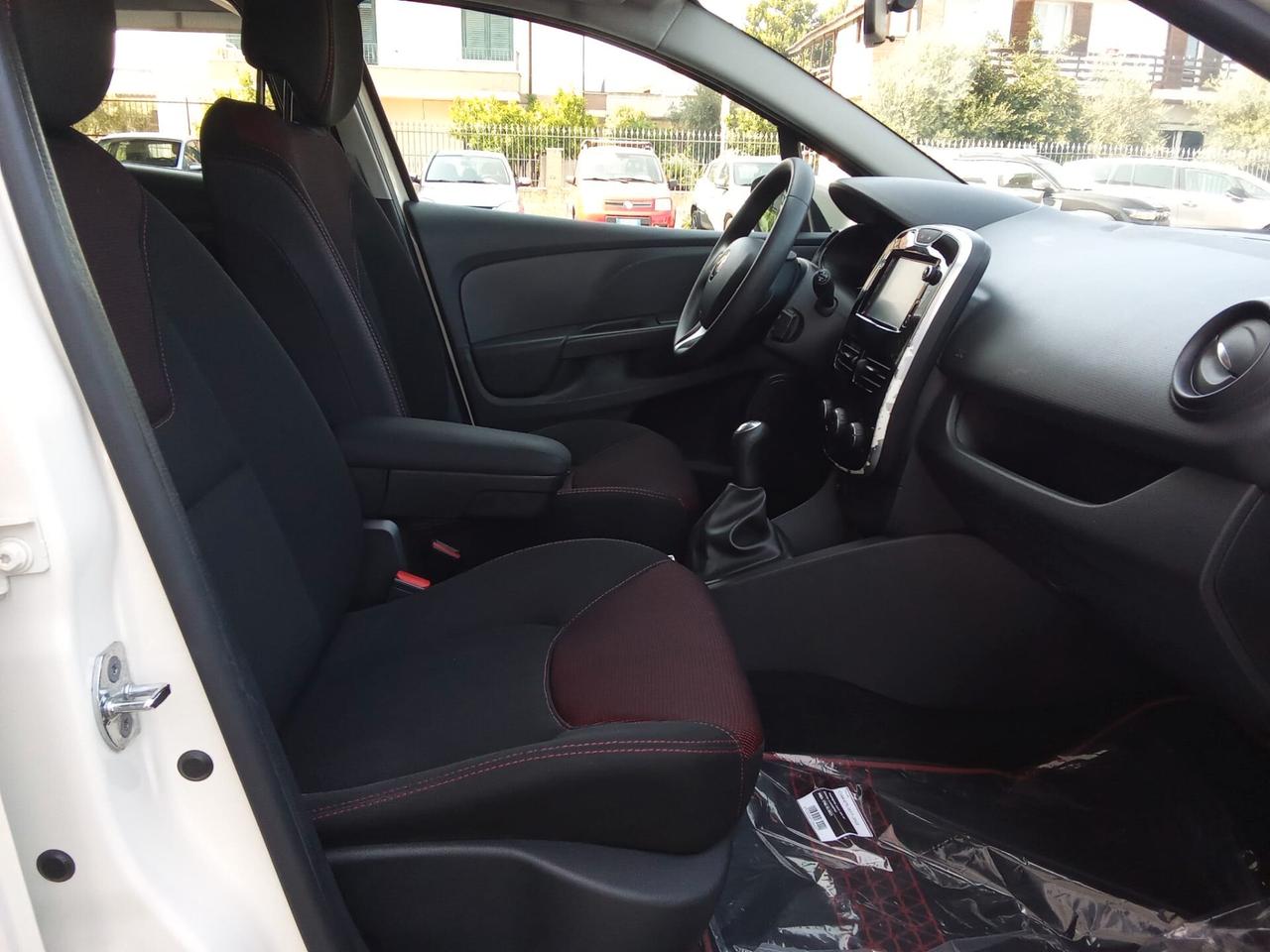 RENAULT CLIO 1,2 BZ 75 CV LIFE MY15 5P