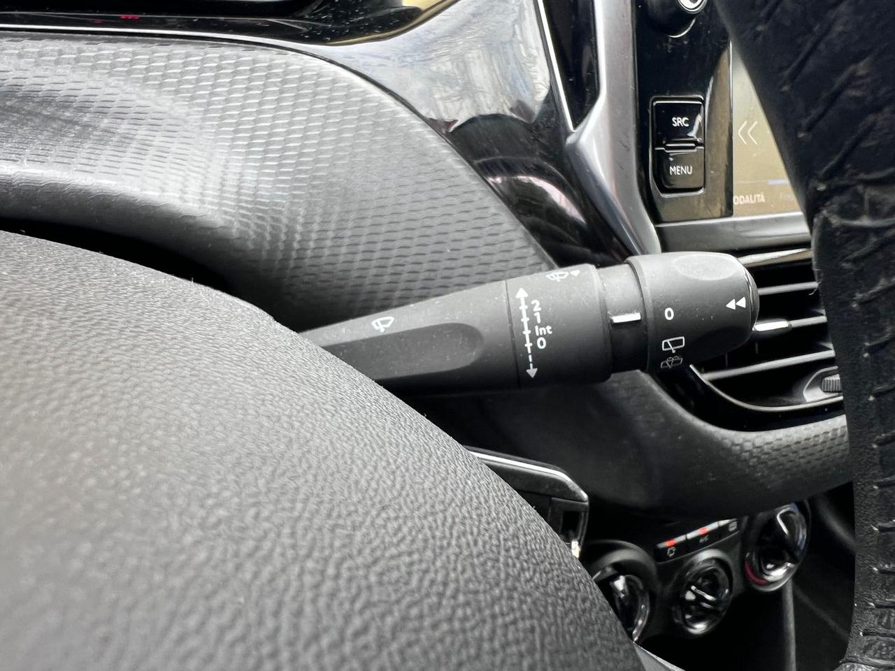 Peugeot 2008 1.2 PureTech 82 #9549