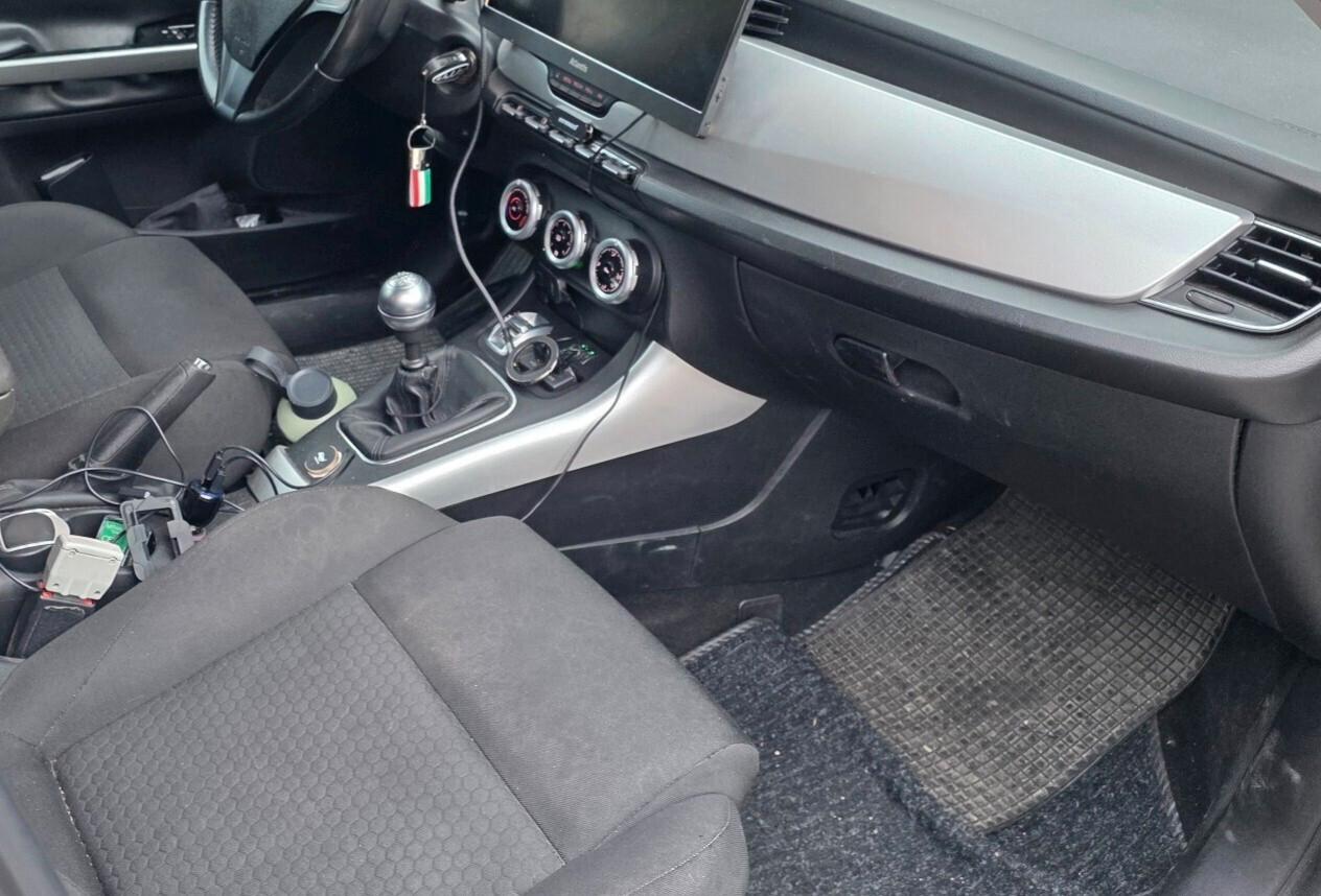 Alfa Romeo Giulietta 1.4 Turbo 120 CV GPL Distinctive