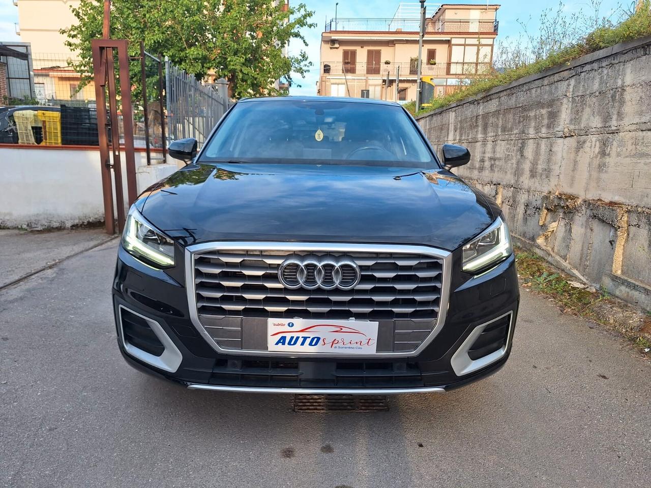 Audi Q2 30 TDI S tronic Identity Black