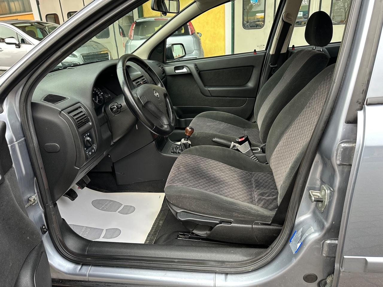 Opel Astra 1.6i 16V twin port cat 5 porte 'Njoy