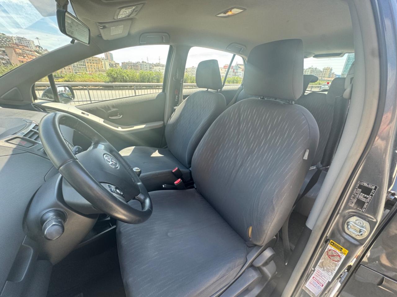 Toyota Yaris 1.3 5 porte 2009 neopatentati
