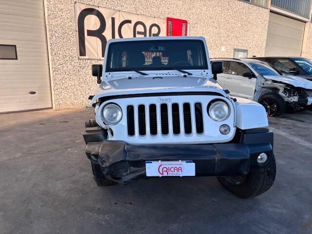 Jeep Wrangler Unlimited 2.8 CRD DPF Sahara Auto