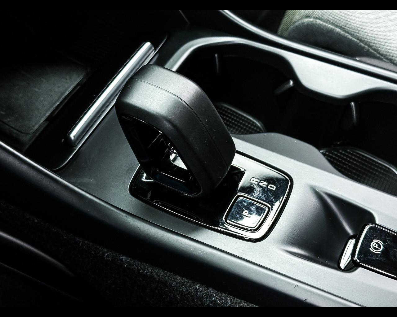VOLVO XC40 T5 Recharge Plug-in Hybrid automatico