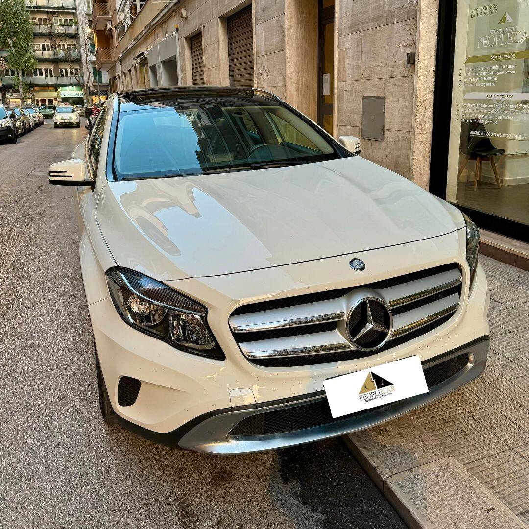 Mercedes GLA 200 CDI **FULL**