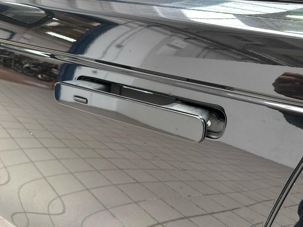 Land Rover Range Rover Velar 2.0 D I4 MHEV R-Dynamic SE 4WD Auto