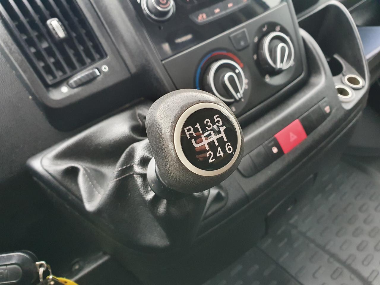 PEUGEOT Boxer (3ª serie) - Boxer 335 2.0 BlueHDi 130CV PL Cassonato