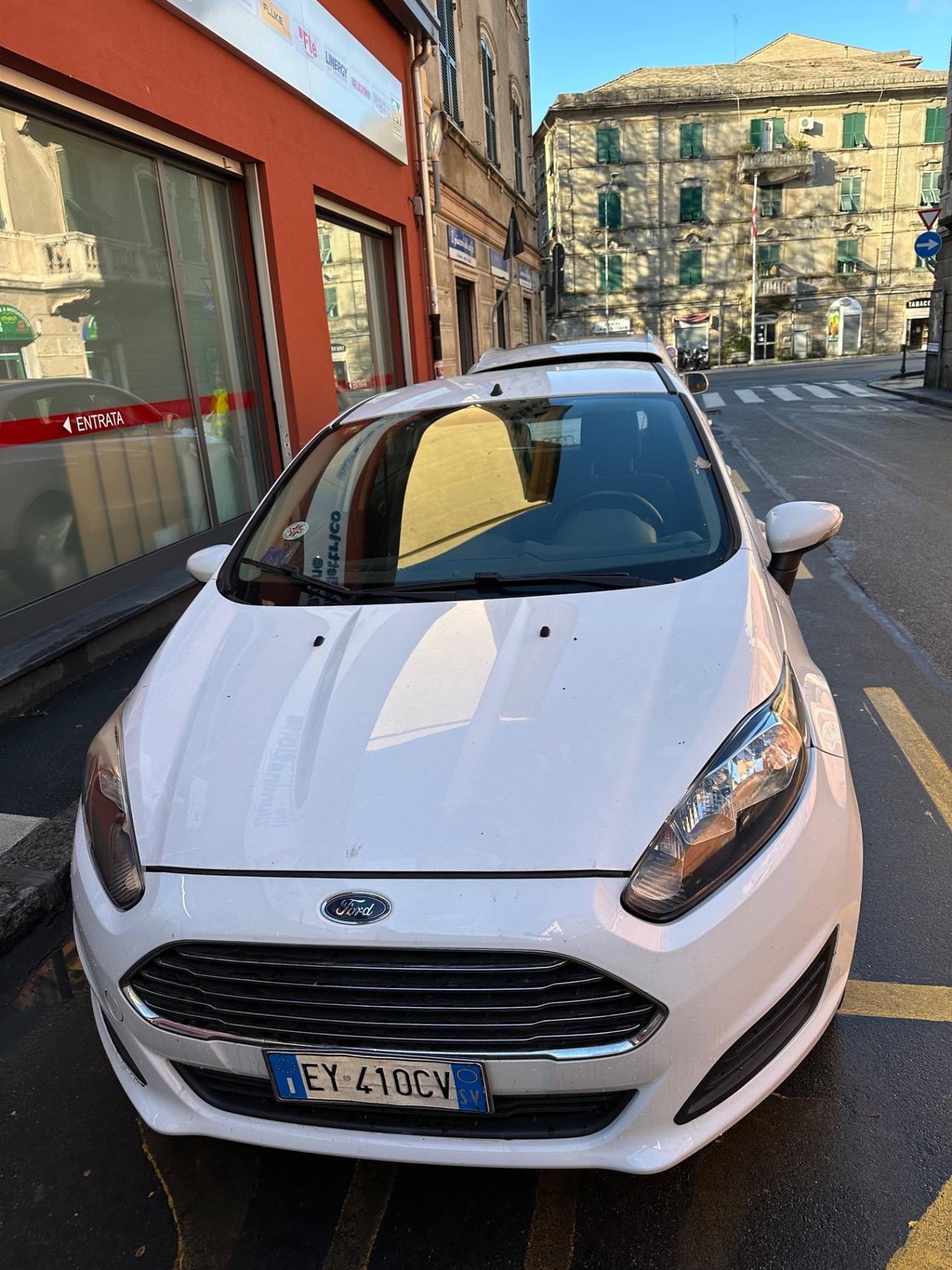 Ford Fiesta 1.5 TDCi 75CV 5 porte Black & White Edition