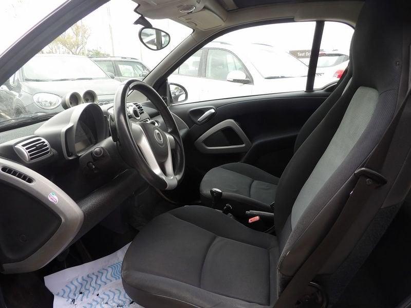 smart fortwo fortwo 1000 52 kW MHD coupé pulse