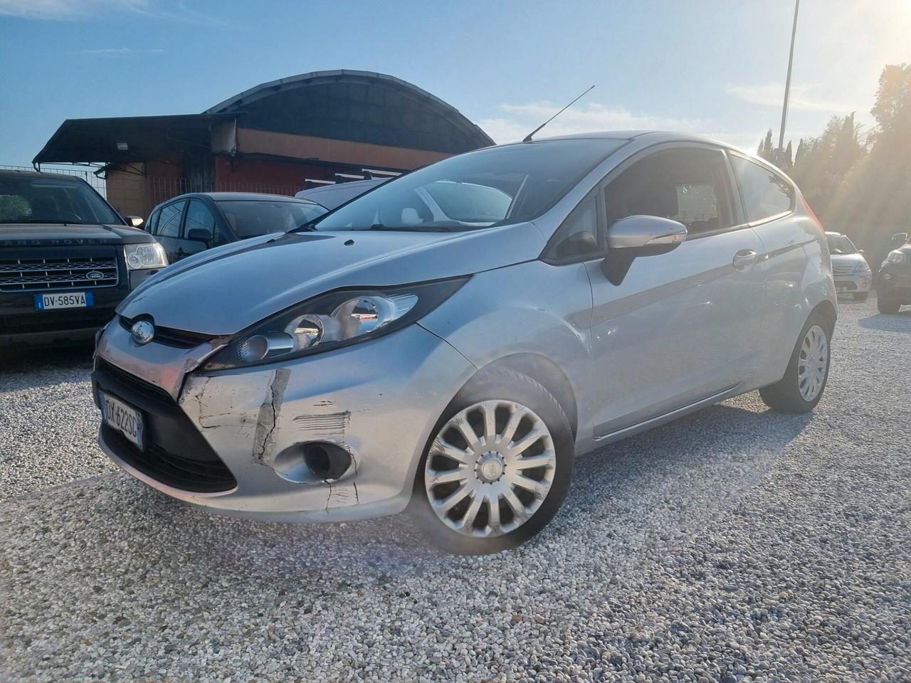 Ford Fiesta 1.4 3 porte Bz.- GPL Titanium