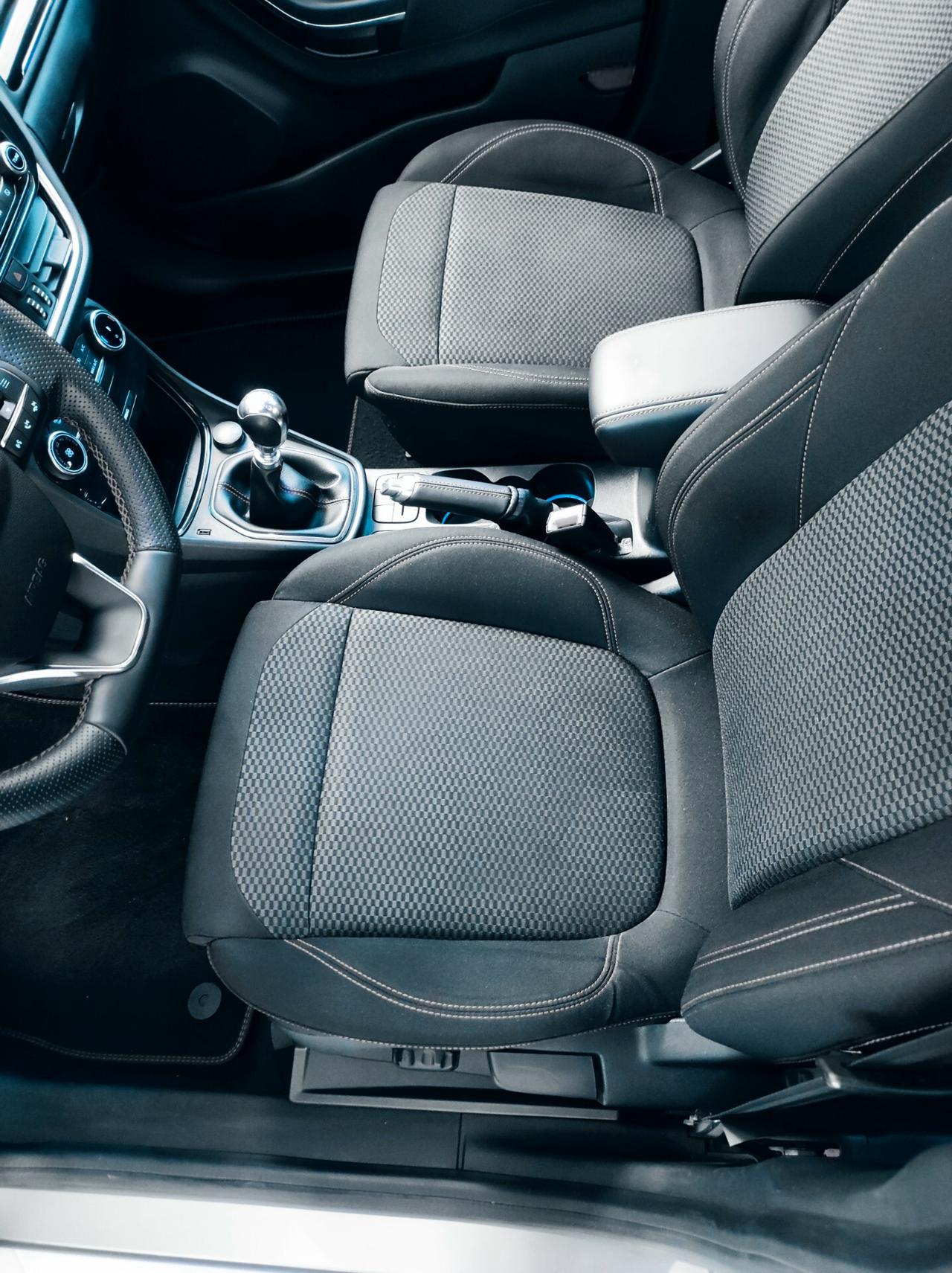 Ford Puma 1.0 EcoBoost Hybrid 125 CV S&S ST-Line