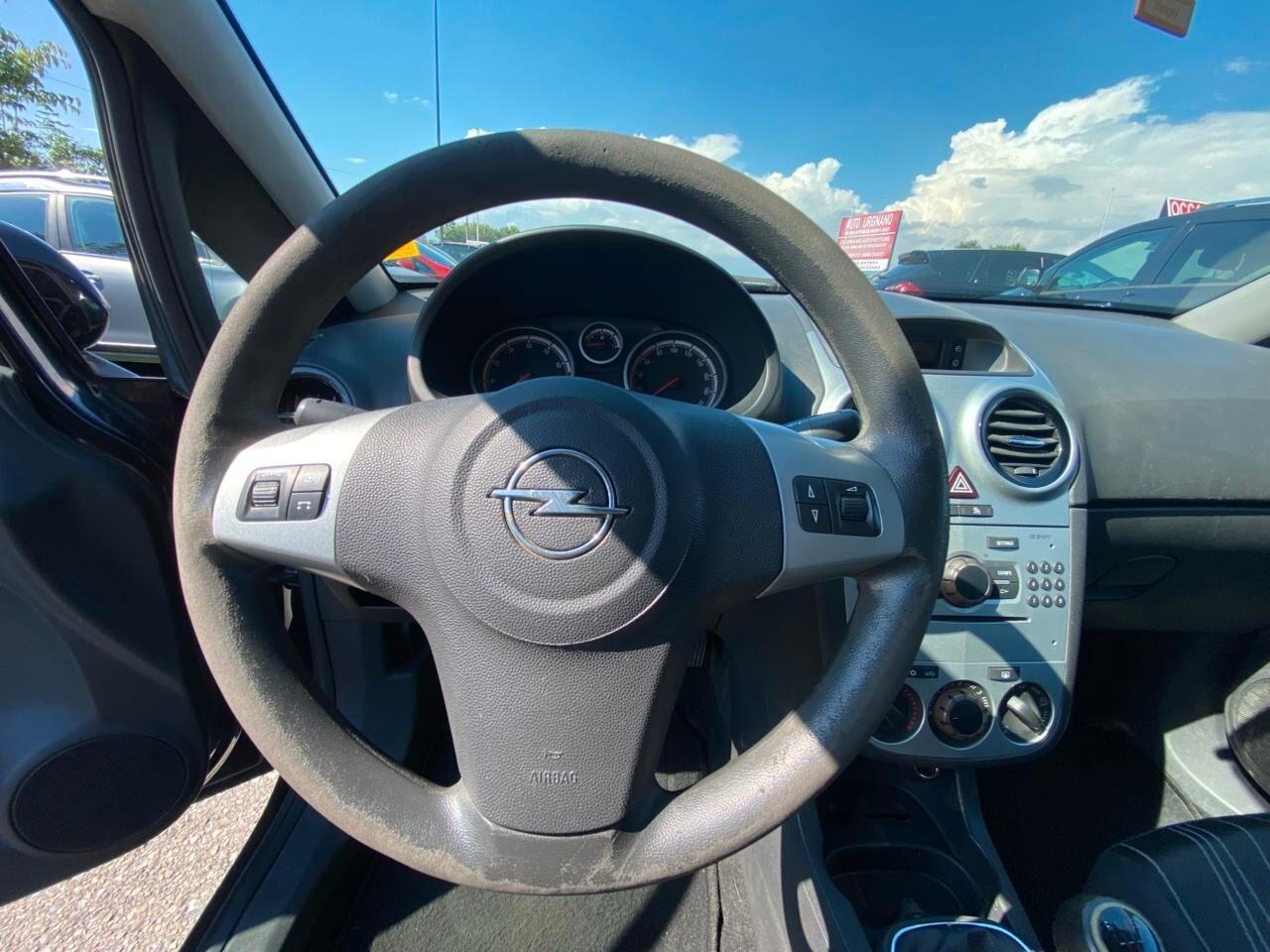 Opel Corsa 1.2 5 porte Easytronic Cosmo