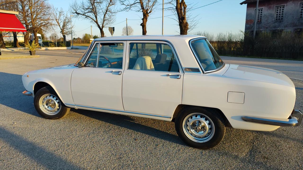 Alfa Romeo 2000 131cv (ASI - TARGA ORIGINALE)