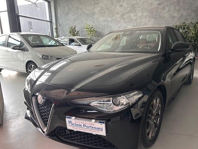 Alfa Romeo Giulia 2.2 Turbodiesel 180 CV Super