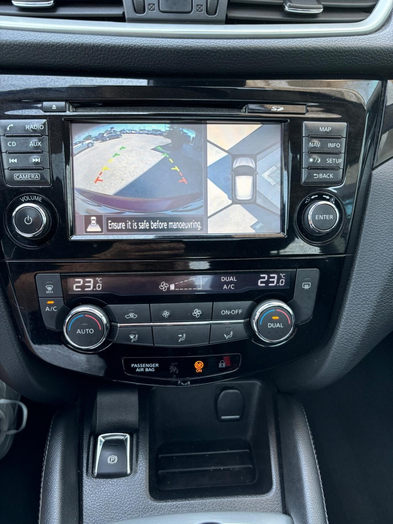 Nissan Qashqai 1.6 dCi 2WD 360 - 2015