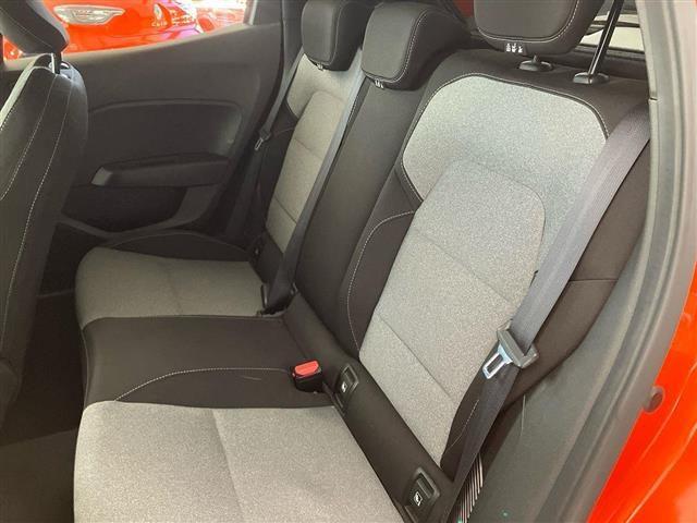 RENAULT Clio 1.6 E-Tech full hybrid Evolution 145cv